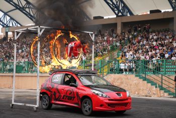 ac0859a660a6e817c807273df3e42907.jpg 飛車.jpg